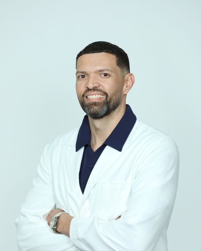 Dr. Nandy Toro, DC, chiropractor and founder of Vertebre Chiropractic Studio in Winter Garden, FL